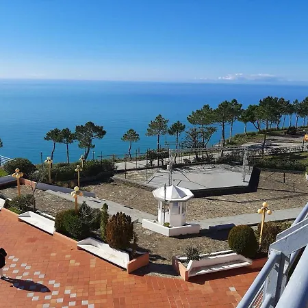 Pianeta Hotel apartamentowy 3*