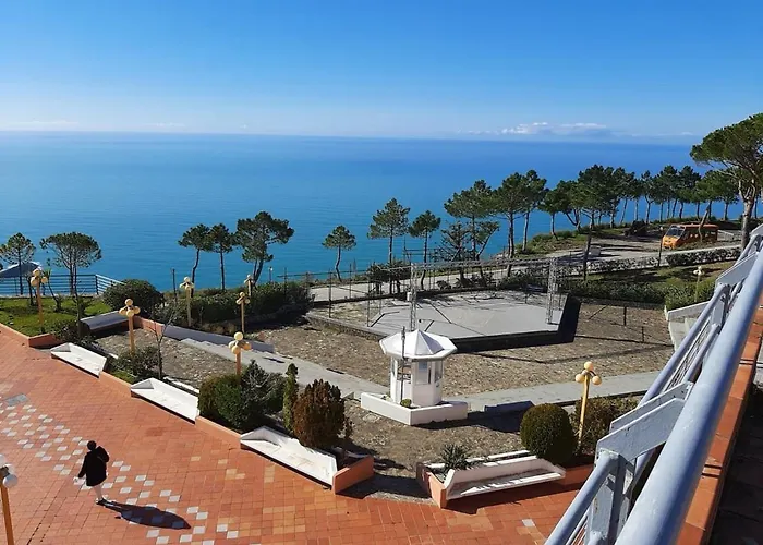 Pianeta Aparthotel 3*